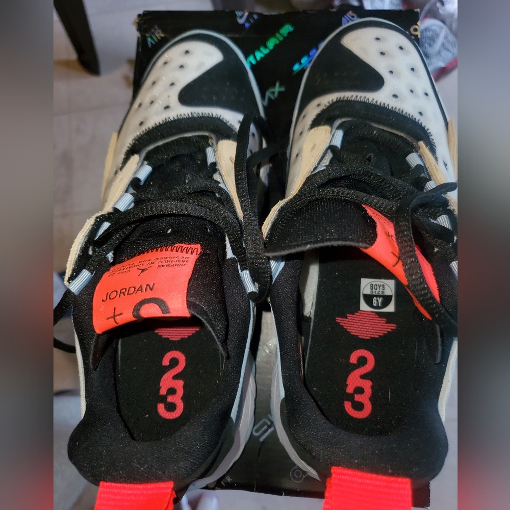 Jordan Delta 2s White/Multicolor - Picture 7 of 7